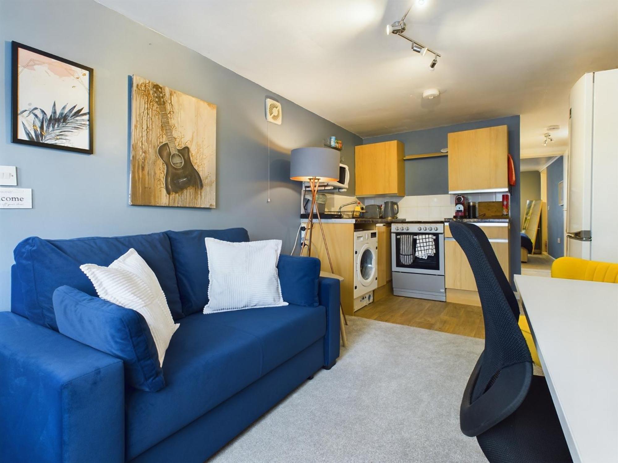 רדינג Lovely 1 Bedroom Apartment With Parking מראה חיצוני תמונה